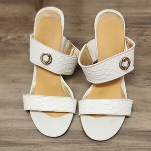 White House Black Market White Textured Sandals